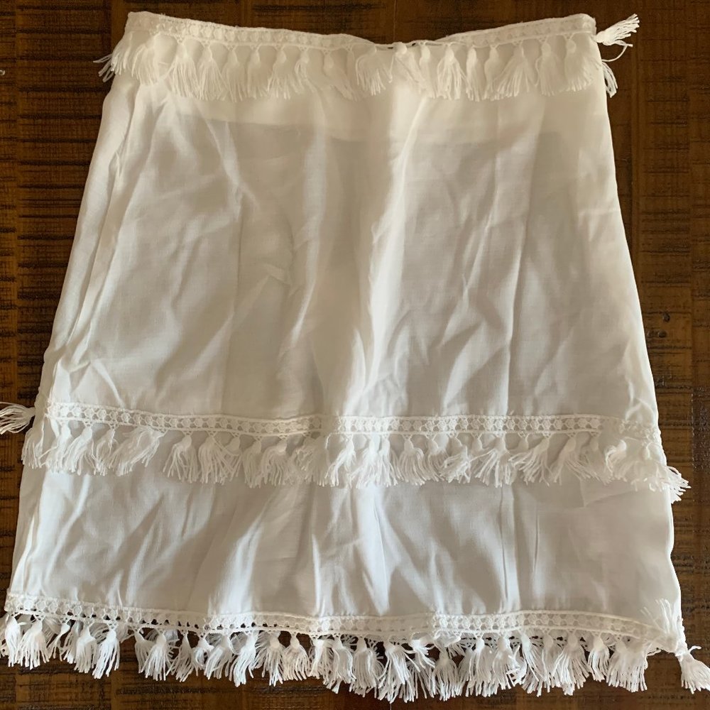 white skirt new